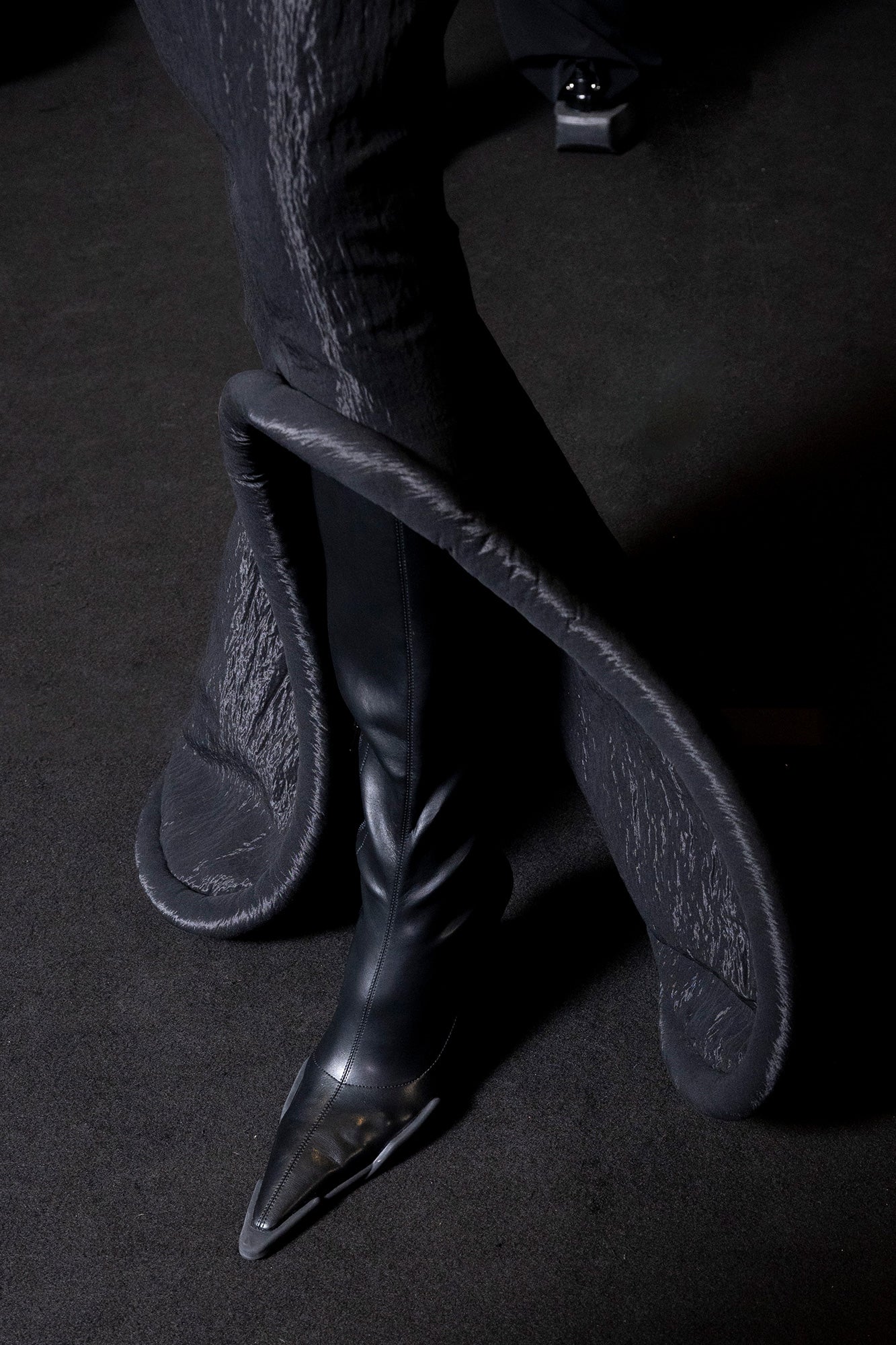 Deconstructive functional boots