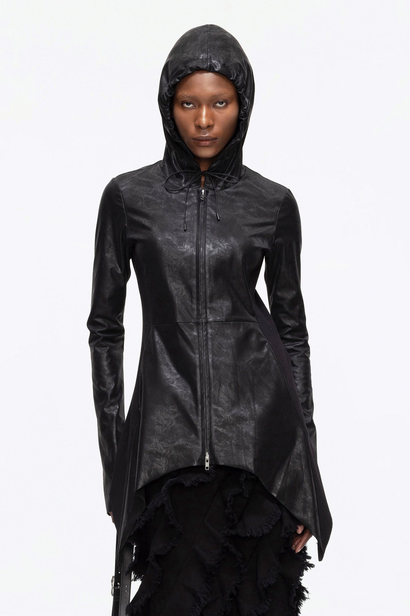 Star-shaped hem jacket
