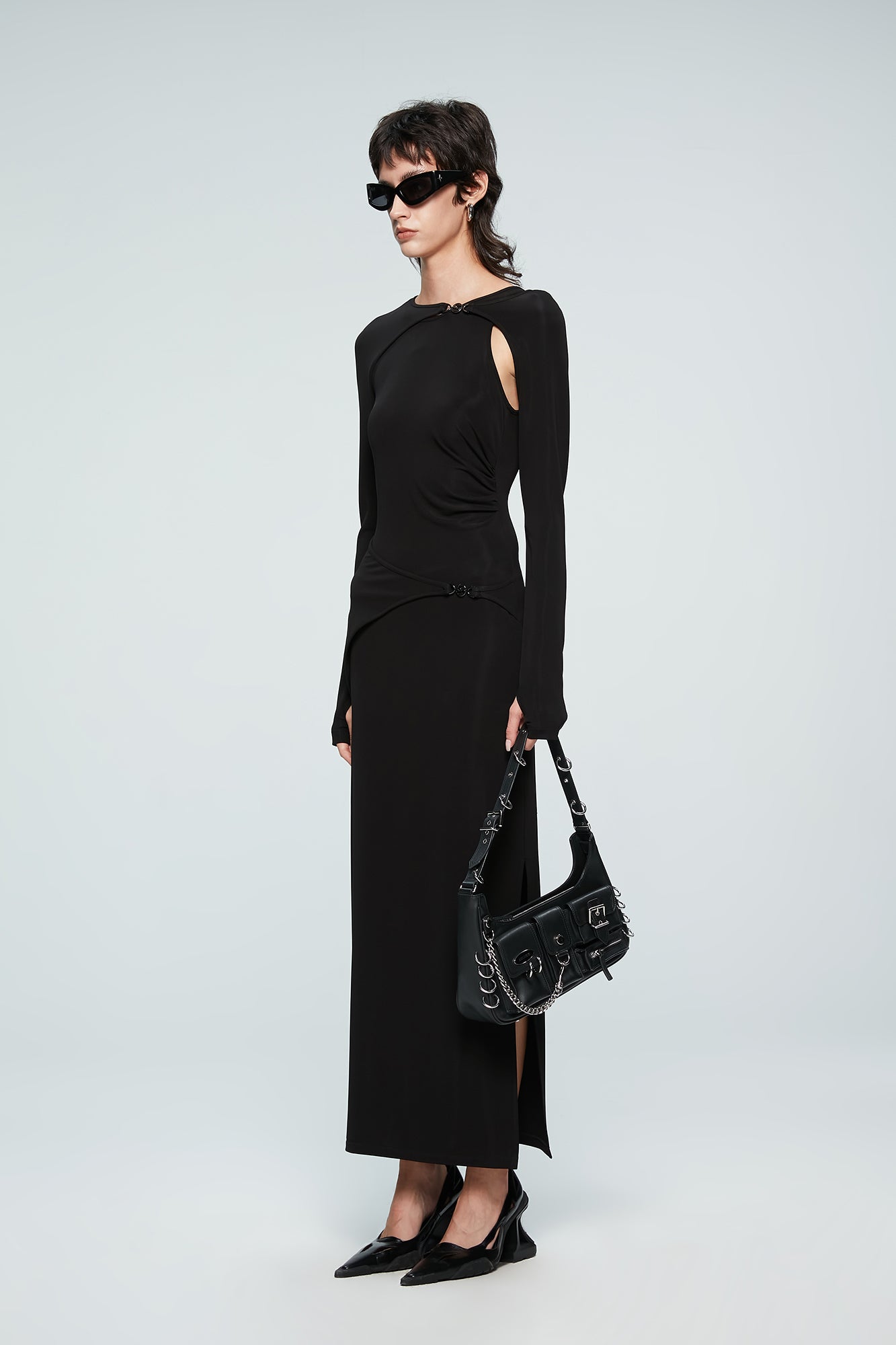 Deconstruction of four-star split dress
