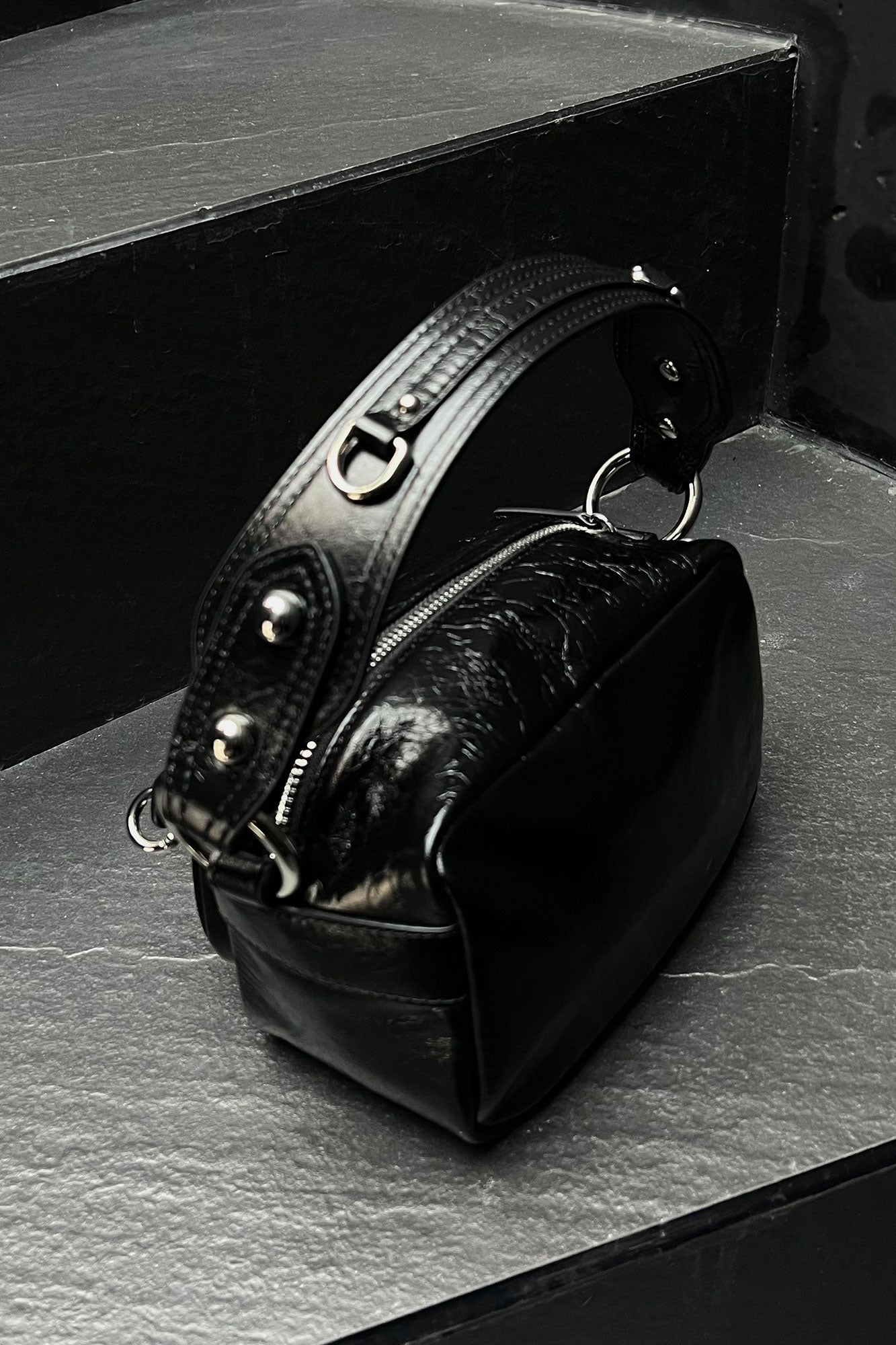 Genuine leather retro functional handbag
