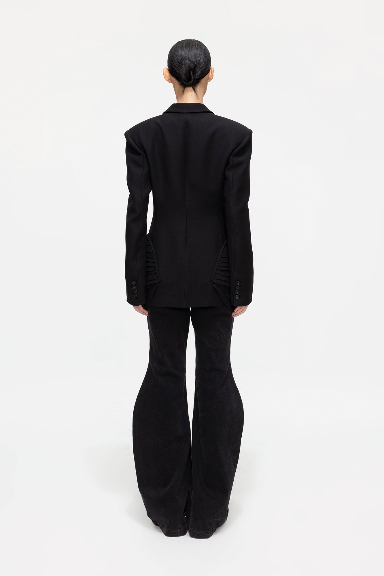 Wool 3D profiled pinched waist suit