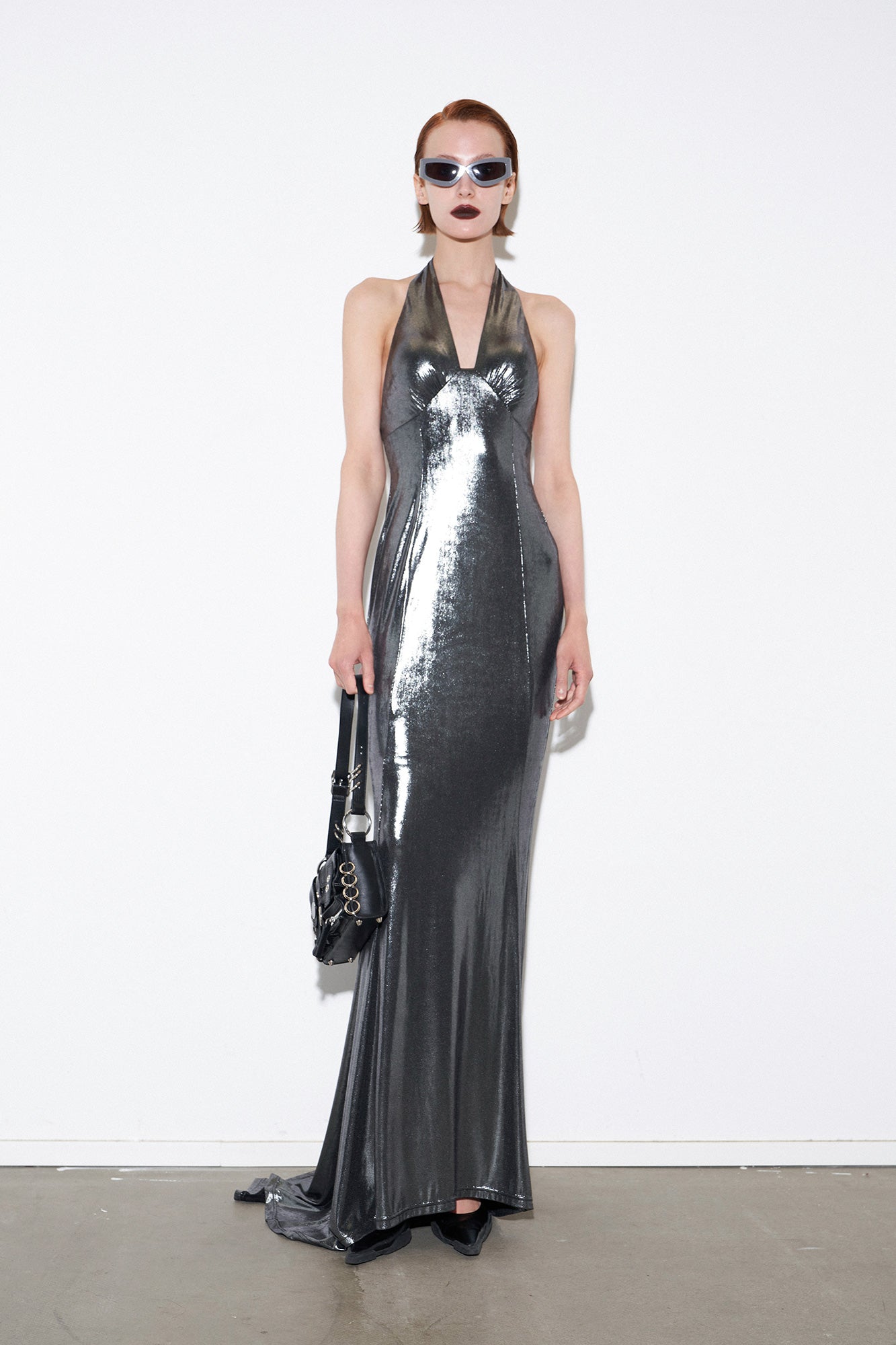 V-neck backless dress