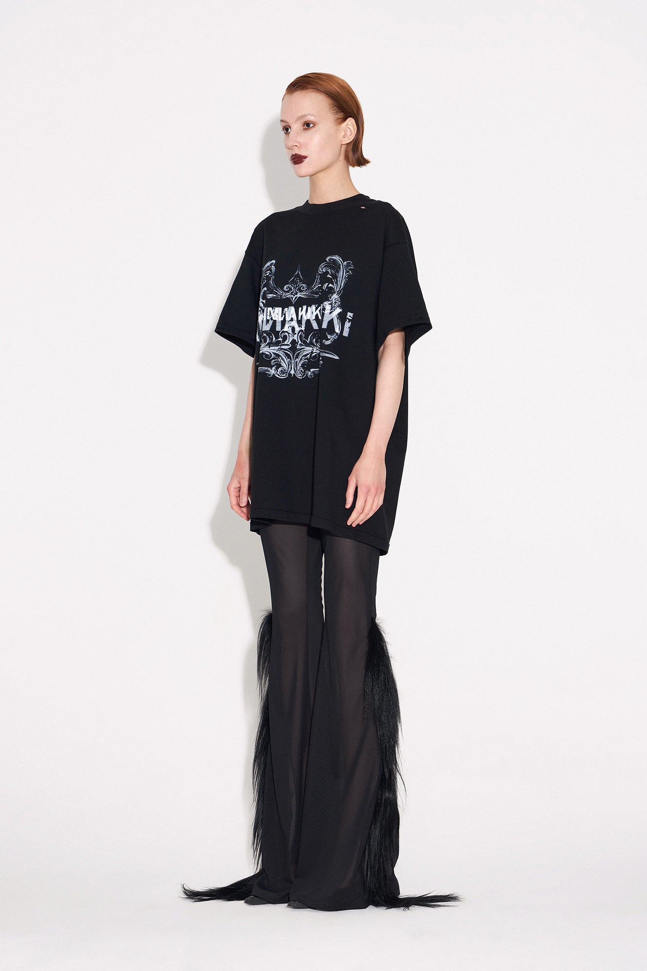 Loose printed T-shirt with holes