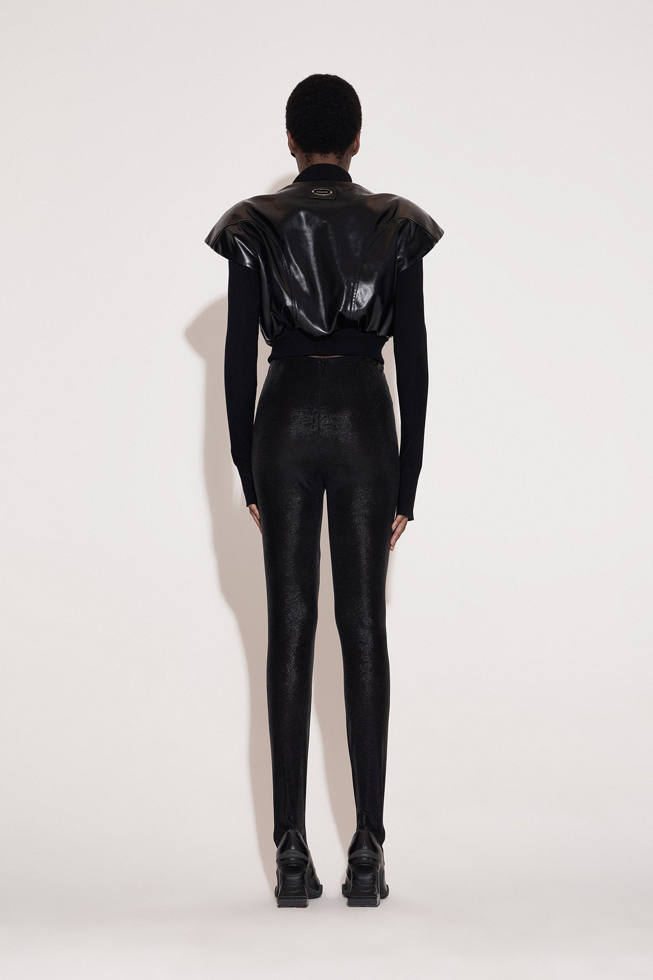 Three dimensional wide shoulder jacket