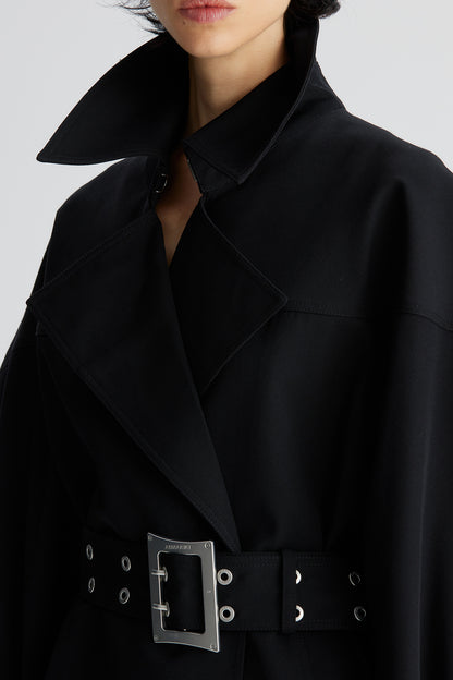 One-piece sleeve hourglass-shaped windbreaker jacket