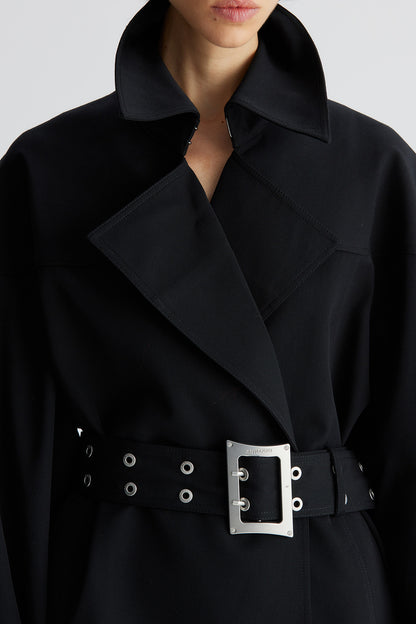 One-piece sleeve hourglass-shaped windbreaker jacket